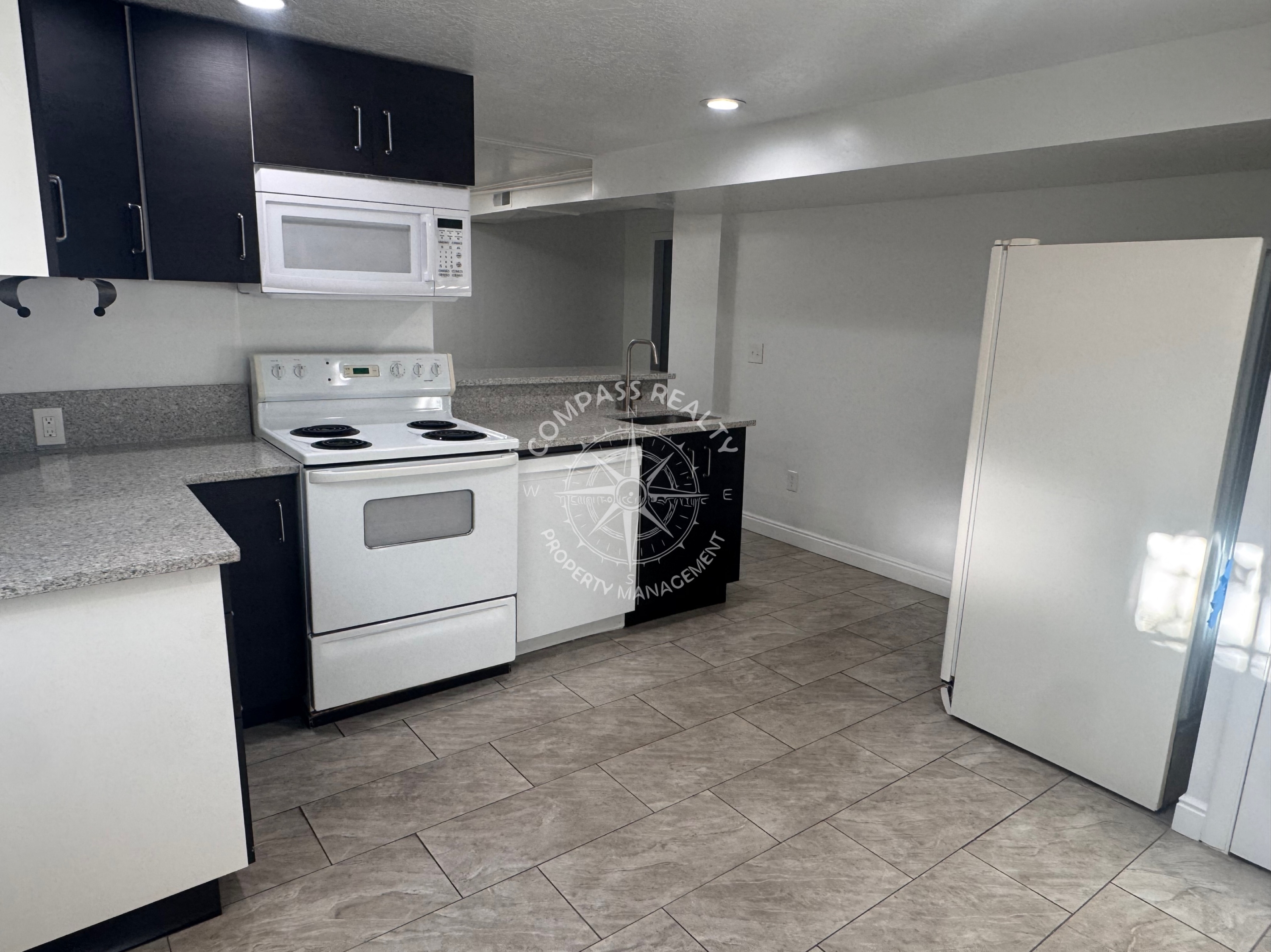 545 Canyon Way - 2
